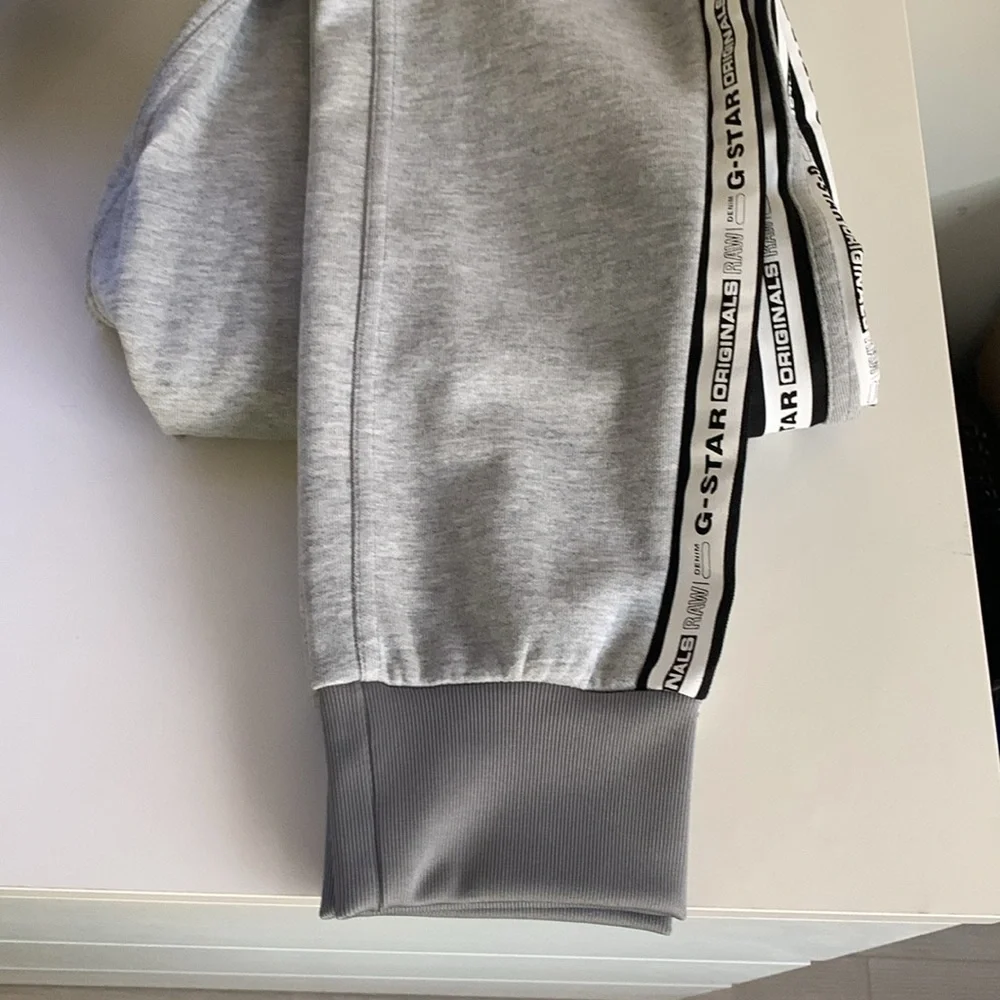 G-Star Raw Alchesai slim tapered Sweatpants. Size Small. - Picture 6 of 6